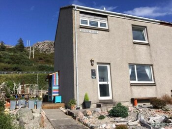 Stunning 2-bed House In Kinlochbervie - Holiday homes with Pet Rooms in Lairg