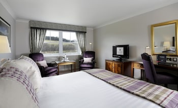 Macdonald Cardrona Hotel, Golf & Spa - Hotels with Pet Rooms in Peebles