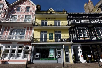 Harbourside 1 In Dartmouth - Apartments with Pet Rooms in Dartmouth