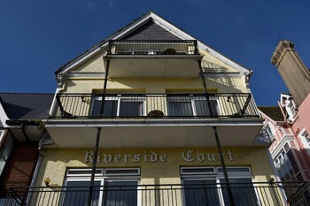 Riverside 2 In Dartmouth - Apartments with Pet Rooms in Dartmouth