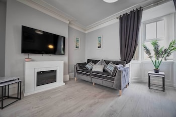 No.1 Dilston Terrace - Holiday homes with Pet Rooms in Morpeth