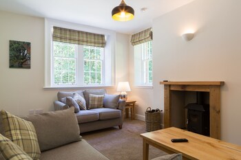 Luxury Lodge With Garden In The Grade Ii'listed Netherby Hall - Holiday homes with Pet Rooms in Carlisle