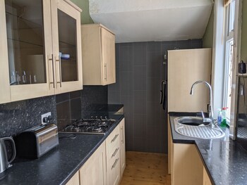 Ground Floor Apartment In North Shields - Apartments with Pet Rooms in North Shields