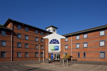 Holiday Inn Express Droitwich Spa, An Ihg Hotel - Hotels with Pet Rooms in Droitwich