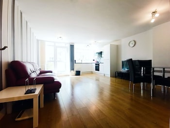 Moorish Castle - Apartments with Pet Friendly Rooms in Newcastle-upon-Tyne