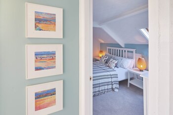 Cooks Cabin - Holiday homes with Pet Rooms in Whitby