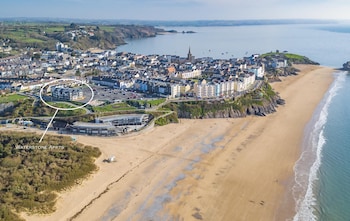 Apartment 8 Waterstone House - Luxury Apartment Sea Views Pet Friendly - Apartments with Pet Rooms in Tenby