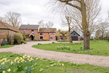 Red House Farm  East Green - Cottages with Pet Friendly Rooms in Saxmundham