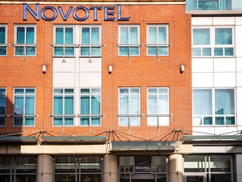 Novotel Reading Centre - Hotels with Pet Rooms in Reading