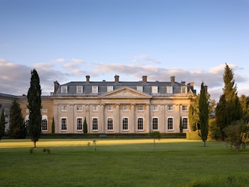 The Ickworth Hotel - Hotels with Pet Rooms in Bury St Edmunds