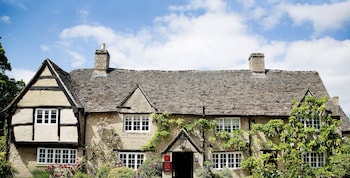 Old Swan - Inns with Pet Rooms in Witney