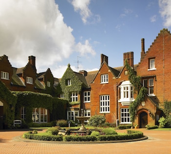 Sprowston Manor Hotel, Golf & Country Club - Hotels with Pet Rooms in Norwich