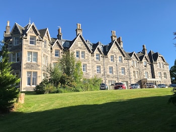 Ben Wyvis Hotel - Hotels with Pet Rooms in Strathpeffer