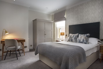 Royal Wells Hotel - Hotels with Pet Rooms in Royal Tunbridge Wells