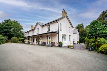 Plas Dinas Country House - Guest houses with Pet Rooms in Caernarfon