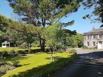 Rose In Vale Country House Hotel - Hotels with Pet Friendly Rooms in St. Agnes