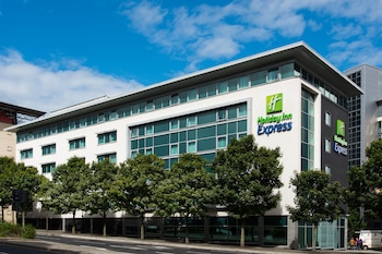 Holiday Inn Express Newcastle City Centre, An Ihg Hotel - Hotels with Pet Rooms in Newcastle-upon-Tyne