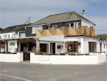 The Harlyn Inn - Inns with Pet Rooms in Padstow