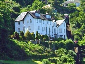 The North Cliff Hotel - B&Bs with Pet Friendly Rooms in Lynton