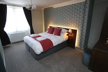 Queens Head - Guest houses with Pet Rooms in Morpeth