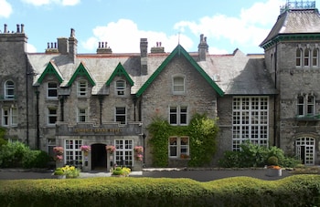 Cumbria Grand Hotel - Hotels with Pet Friendly Rooms in Grange-over-Sands