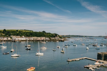 Greenbank Hotel - Hotels with Pet Rooms in Falmouth