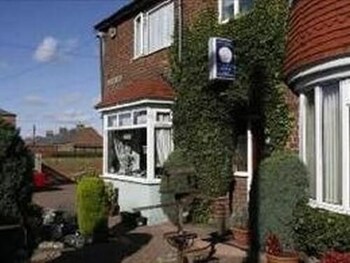 Prince Bishop Guest House - B&Bs with Pet Friendly Rooms in Durham