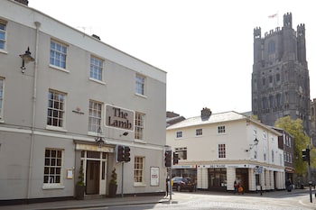 Lamb Hotel By Greene King Inns - Hotels with Pet Rooms in Ely