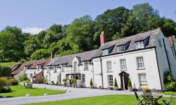 Combe House Hotel - Hotels with Pet Rooms in Bridgwater