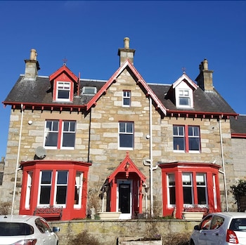 Carra Beag Guest House - Guest houses with Pet Friendly Rooms in Pitlochry