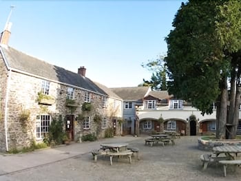 The Crooked Inn - Inn - Inns with Pet Rooms in Saltash