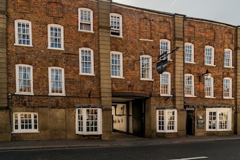 The George And Dragon Hotel - Hotels with Pet Rooms in High Wycombe