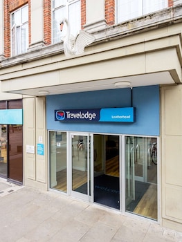 Travelodge Leatherhead - Hotels with Pet Rooms in Leatherhead