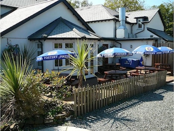 The Bickford Arms - B&Bs with Pet Friendly Rooms in Holsworthy