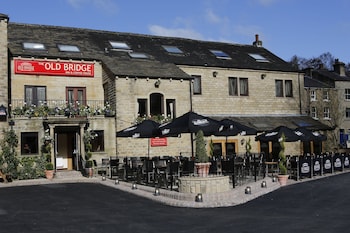 The Old Bridge Inn - Inns with Pet Friendly Rooms in Holmfirth