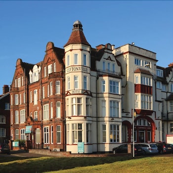 Cliftonville Hotel - Hotels with Pet Rooms in Cromer