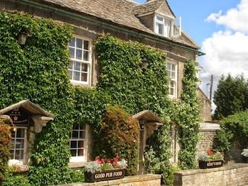 Inn For All Seasons Hotel - Inns with Pet Rooms in Burford