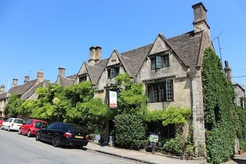 Bay Tree Hotel - Hotels with Pet Rooms in Burford