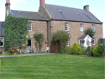 Brock Mill Farmhouse -  with Pet Rooms in Berwick-upon-Tweed