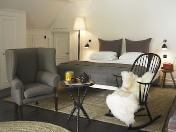 The Olde Bell - Inns with Pet Rooms in Maidenhead