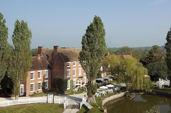 Corse Lawn House Hotel - Hotels with Pet Friendly Rooms in Gloucester