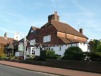 The Bear Inn And Burwash Motel - Inns with Pet Rooms in Etchingham