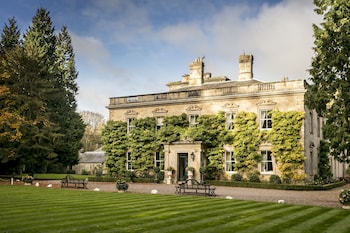 Eshott Hall - Hotels with Pet Rooms in Morpeth