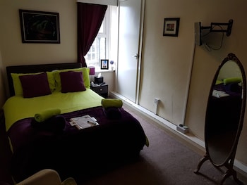 The Old Sun Hotel - Inns with Pet Friendly Rooms in Keighley