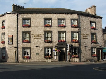 The Cross Keys Hotel - Inns with Pet Rooms in Milnthorpe