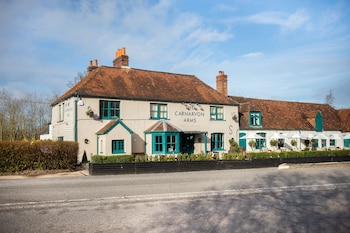 The Carnarvon Arms - Inns with Pet Rooms in Newbury