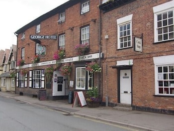 The George Hotel - Hotels with Pet Rooms in Newent