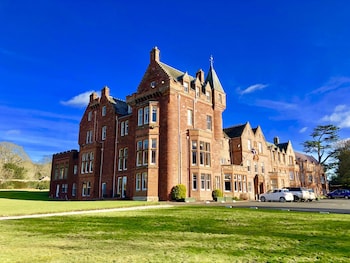 Dryburgh Abbey Hotel - Hotels with Pet Rooms in Melrose