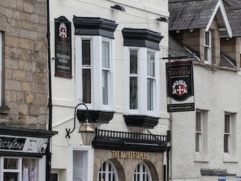 The Tavern - Steakhouse And Lodge - Guest houses with Pet Rooms in Alnwick