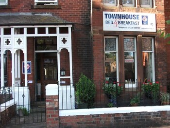 Townhouse Bed & Breakfast - B&Bs with Pet Rooms in Carlisle